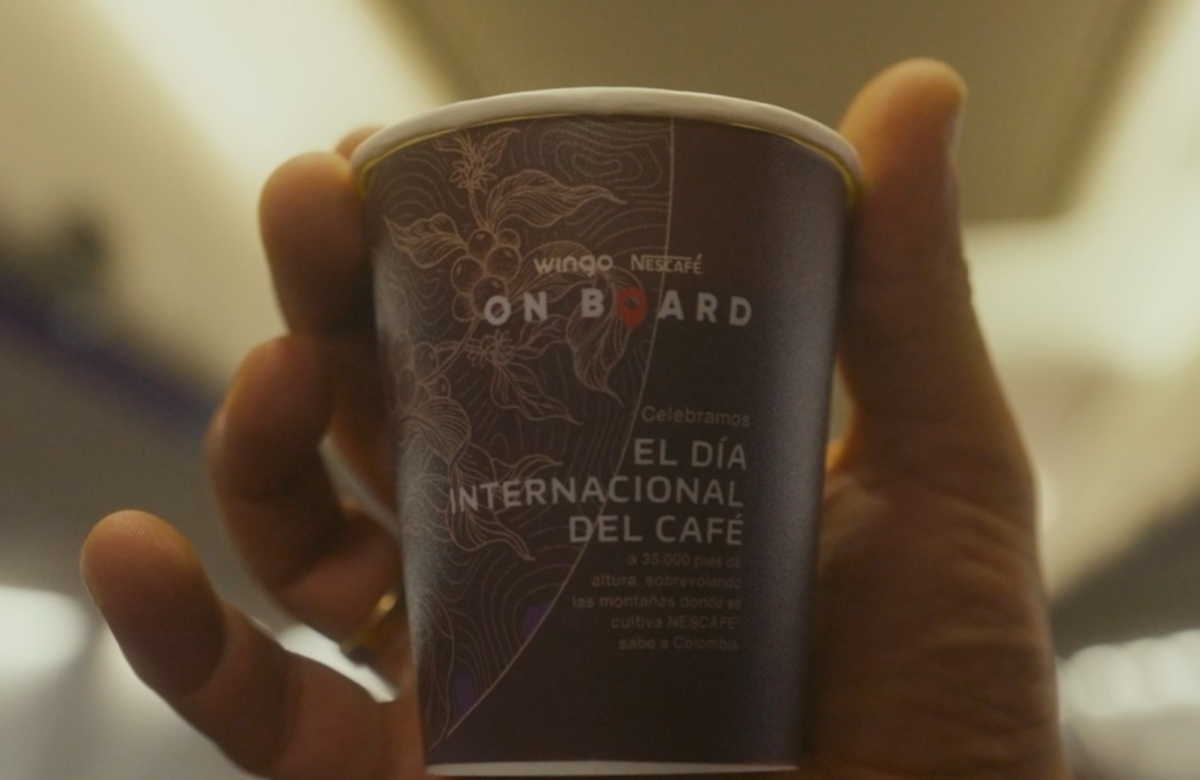 NESCAFÉ® y WINGO celebran el Día Internacional del Café sobrevolando espacio aéreo colombiano.  