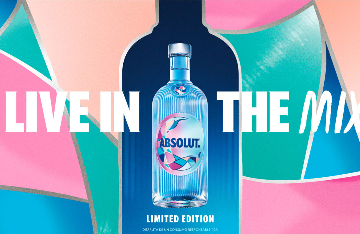 Absolut lanza botella edición limitada Mosaik, en colaboración con Olly Alexander