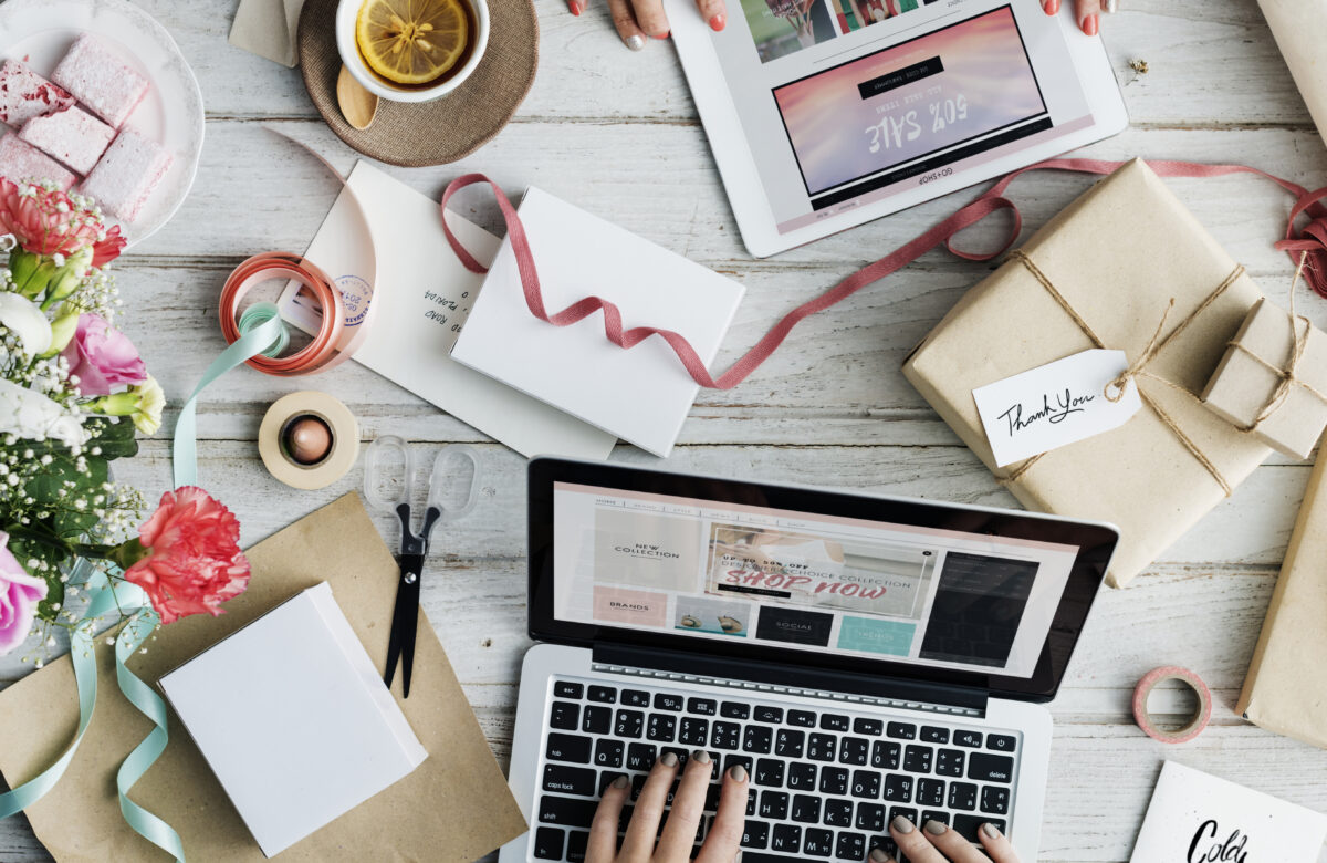 Salesforce lanza marketplace para crear y vender agentes personalizados con IA