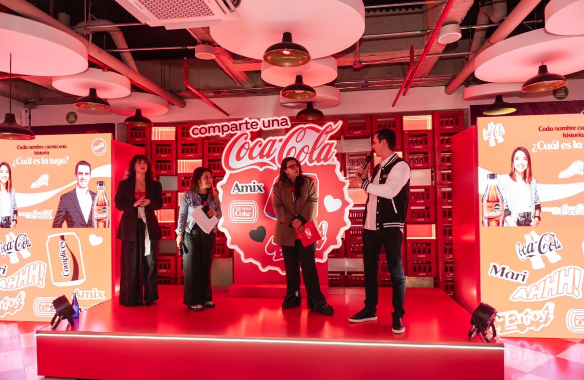 Coca-Cola relanza la icónica campaña “Comparte una Coca-Cola” para una nueva generación, anclada en un nivel de personalización sin precedentes