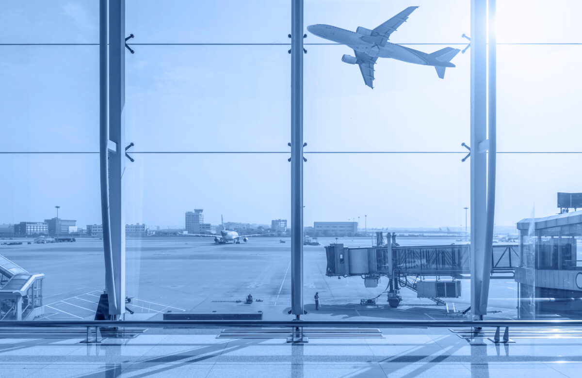 Sobreventa de tiquetes aéreos en Colombia: lo que debes saber si tu vuelo es afectado