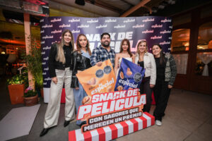 Maní La Especial lanza nueva línea de pasabocas para los amantes del cine en casa: ¡Snack de Película, sabores que merecen un premio!