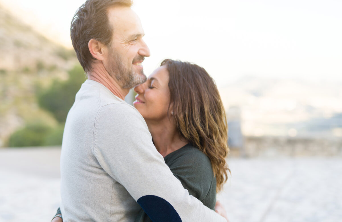 Boston Medical comparte 5 estrategias para liberar a los hombres de la presión digital y la ansiedad masculina