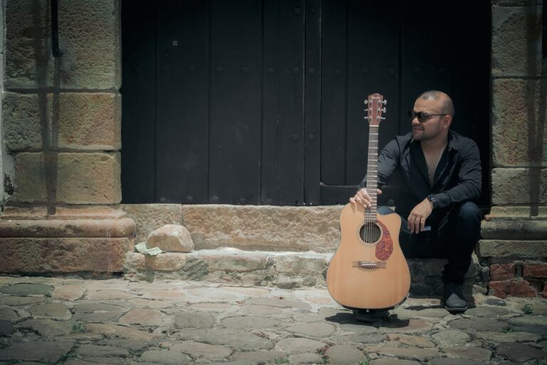 FOTO IMITADOR RICARDO ARJONA 2