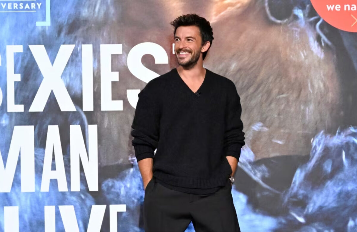 Jonathan Bailey hombre más sexy del mundo 2025: el nuevo rostro del atractivo y la autenticidad en Hollywood