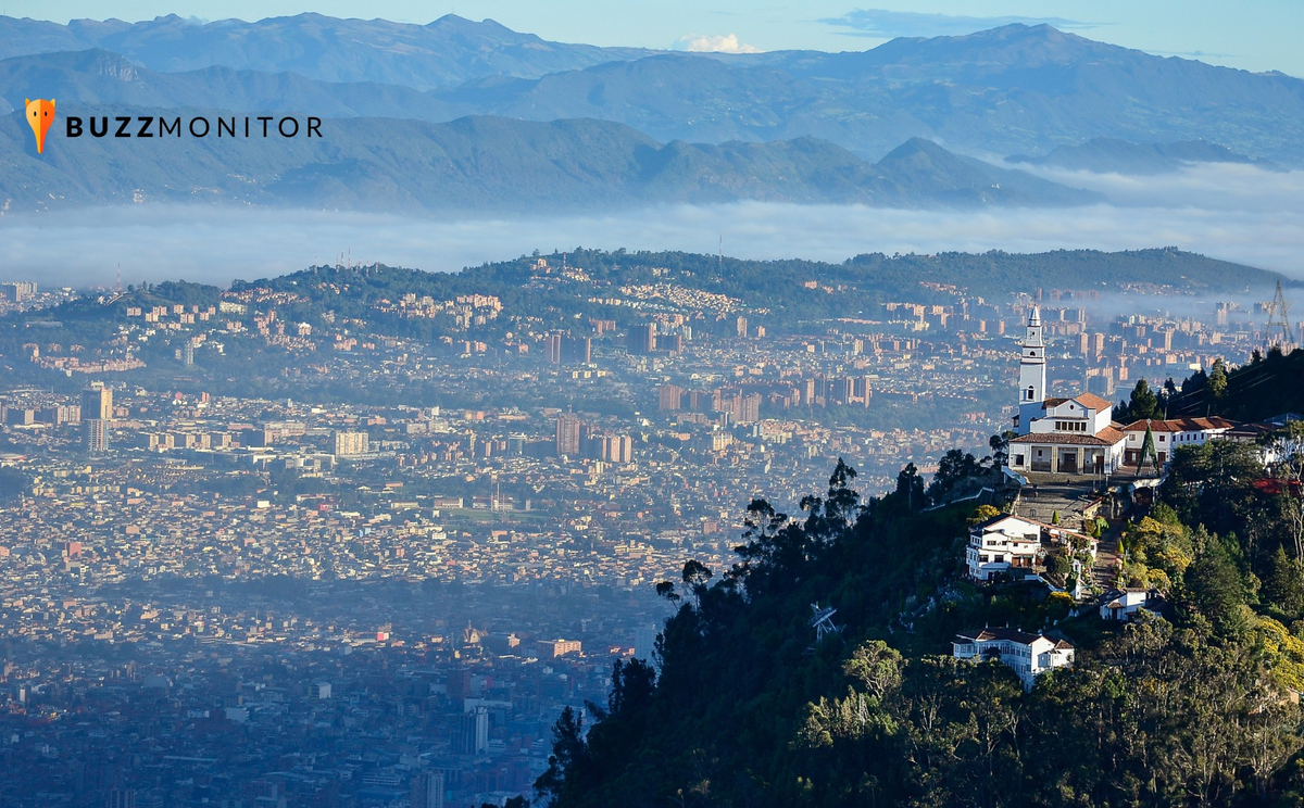 La cultura, tecnología y turismo dominan la escucha digital en Bogotá, según Buzzmonitor