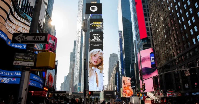 WrappedSabrinaCarpenter