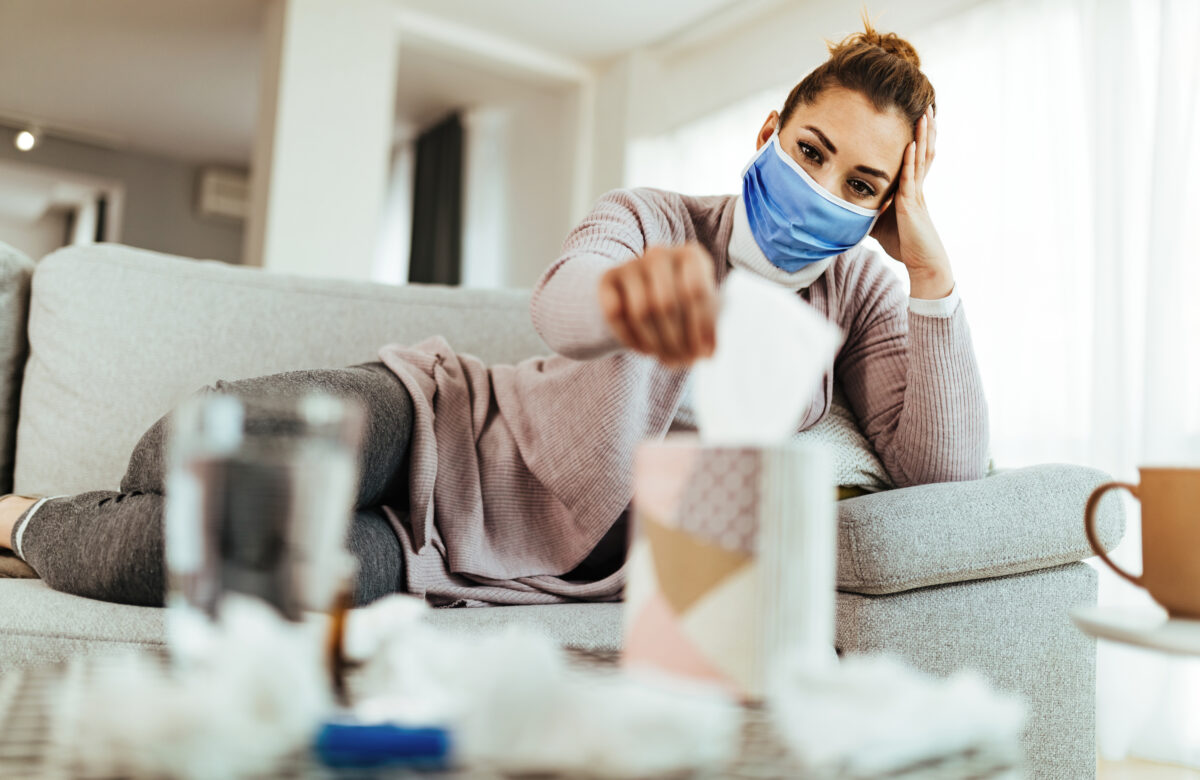 ¿Nueva pandemia? Aumentan contagios de H3N2 en Europa y Estados Unidos; en Reino Unido se cierran algunos colegios