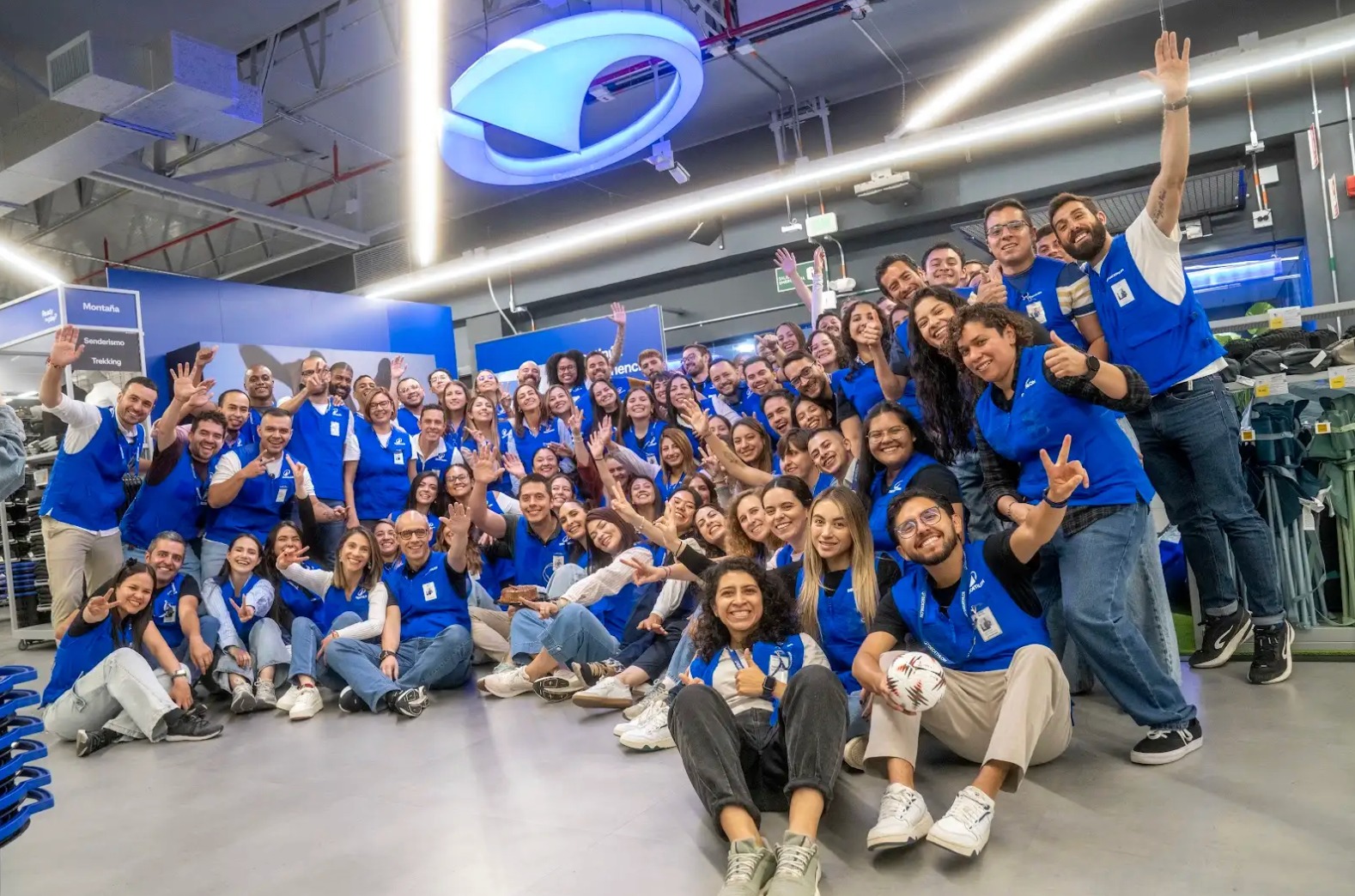 Decathlon Colombia cumple 9 años con expansión sostenida en el país y proyecta 35 tiendas para 2030