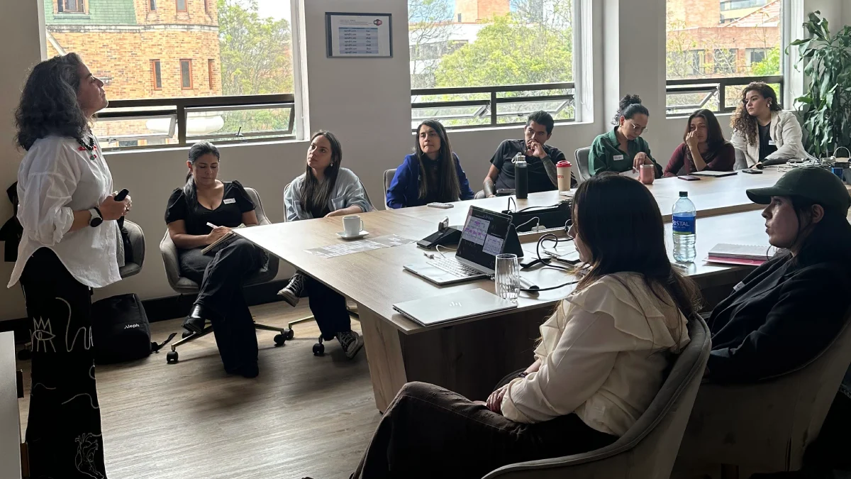 Menos ideas, más conversaciones: “la verdad incómoda que la publicidad necesita escuchar”