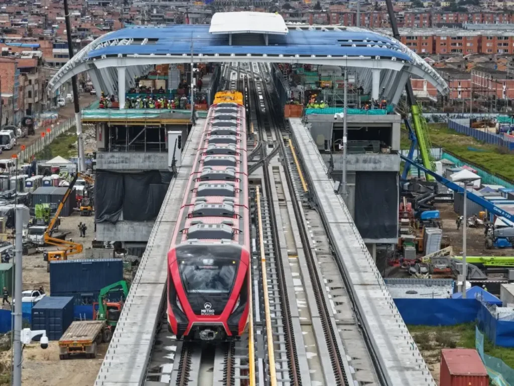 Advercopys metro de bogota